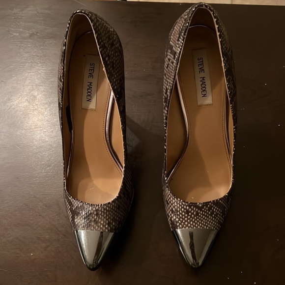 Steve Madden Snakeskin-style high heels - Picture 2 of 7